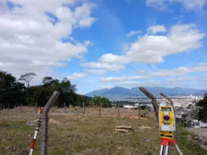 Levantamento Topográfico para fins de Demarcação de divisas