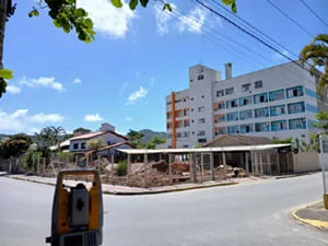 Locação de Obra - Marcação de sapatas